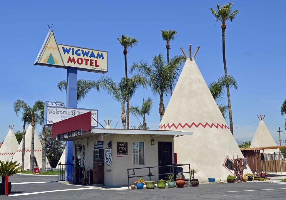 Wigwam Motel with teepee-shaped accommodations.